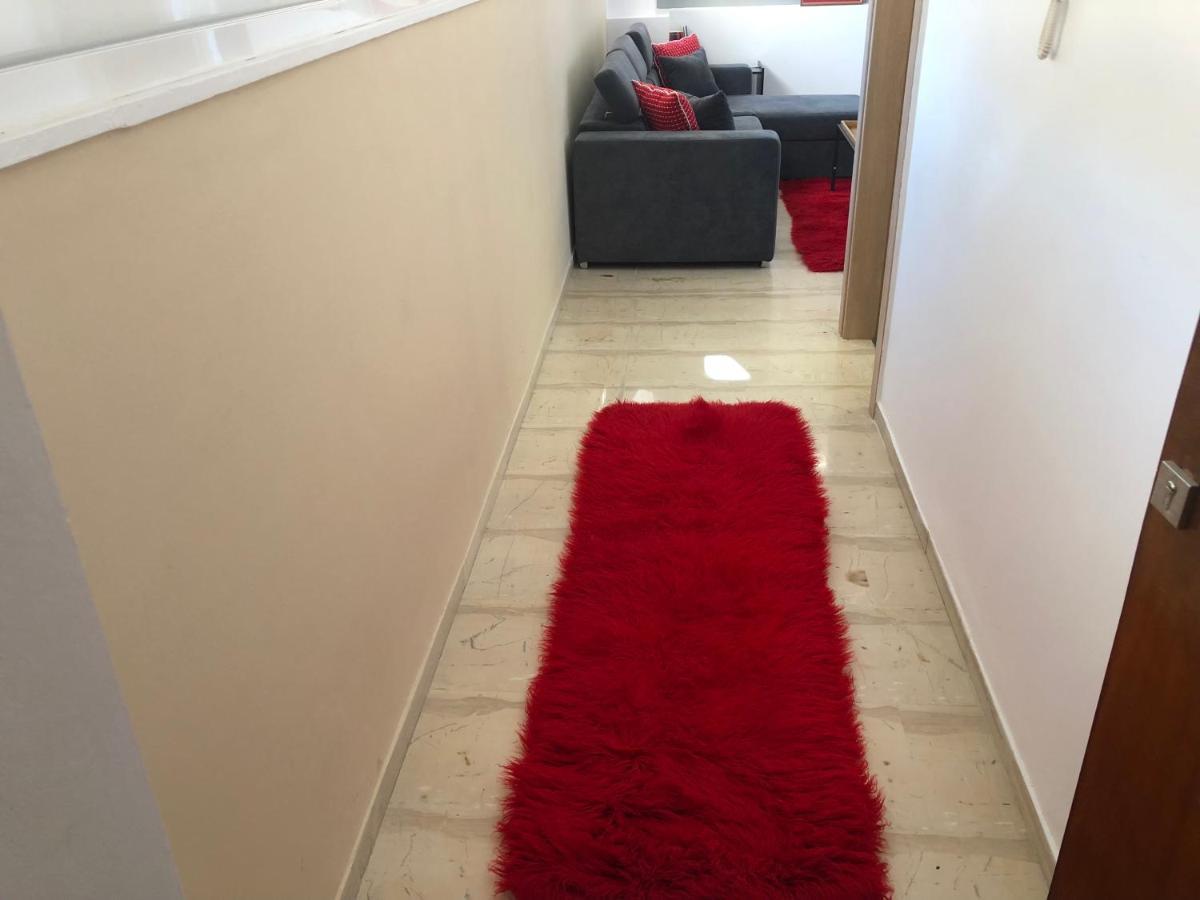 Royal Red Suite No 1, Piraeus Port ภายนอก รูปภาพ