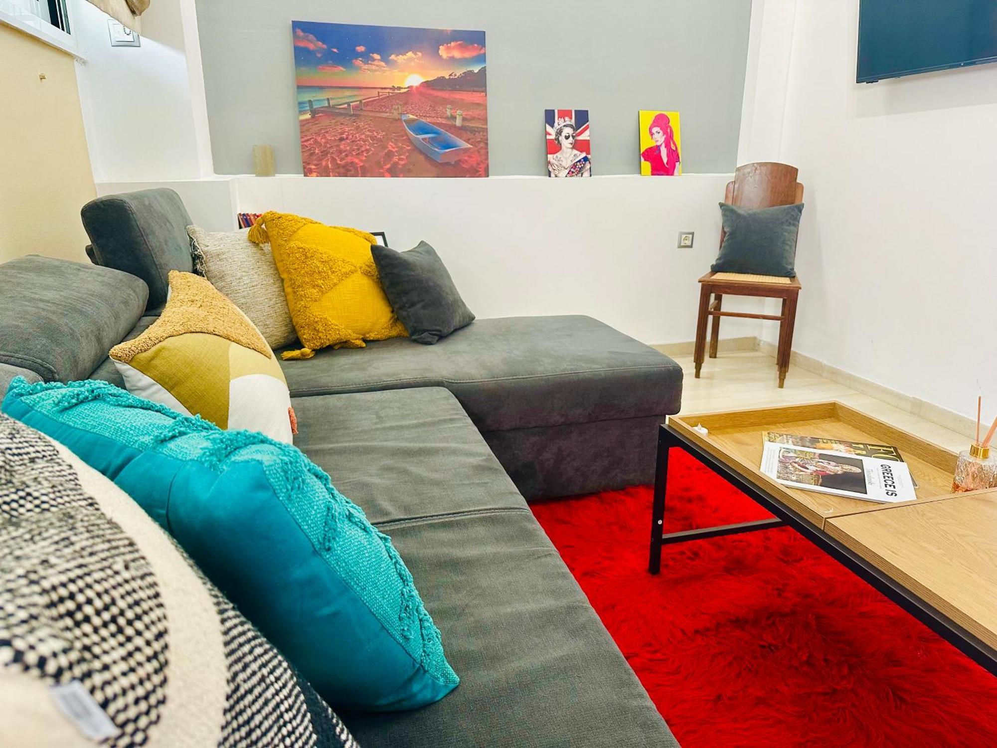 Royal Red Suite No 1, Piraeus Port ภายนอก รูปภาพ