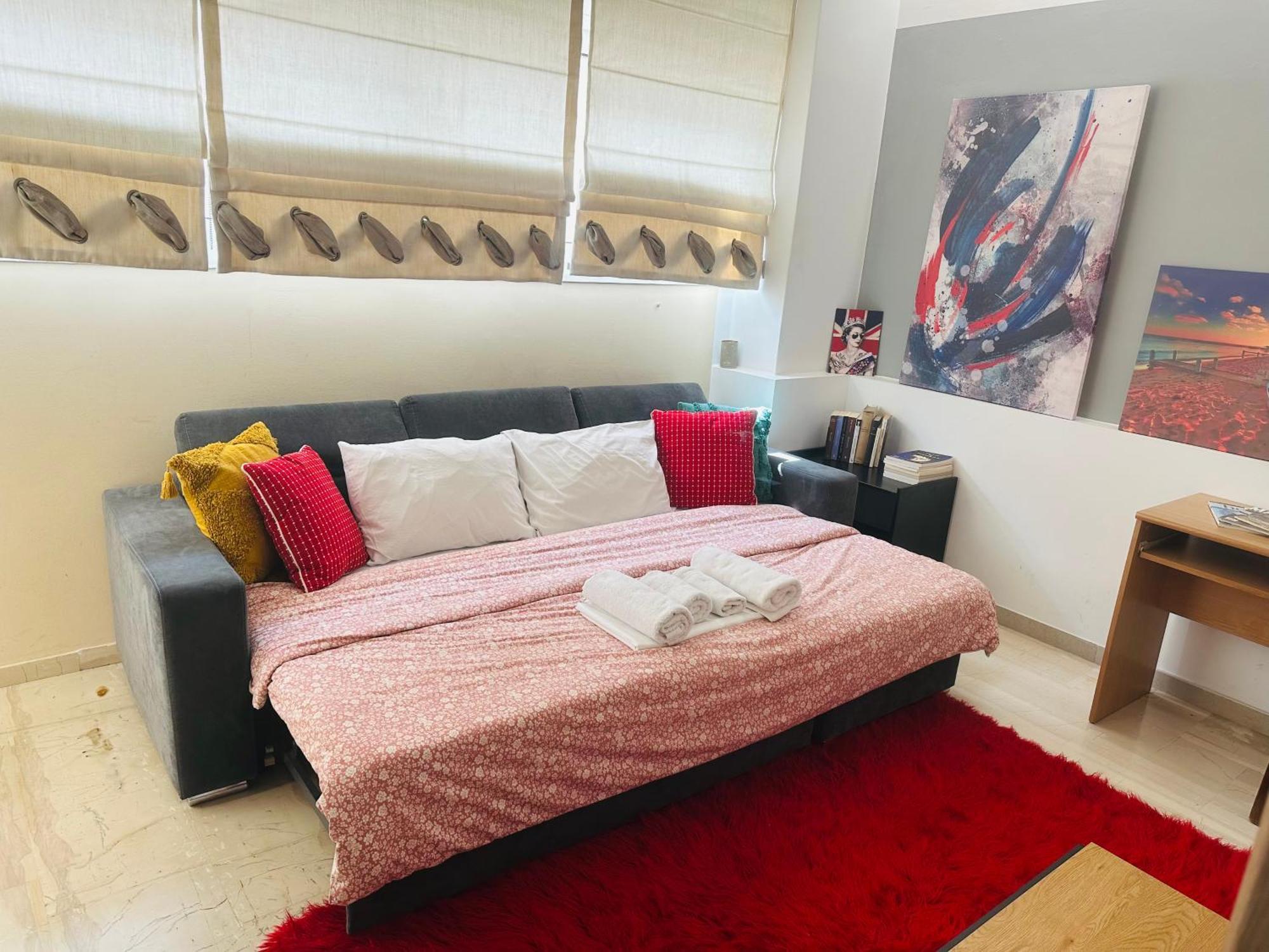 Royal Red Suite No 1, Piraeus Port ภายนอก รูปภาพ
